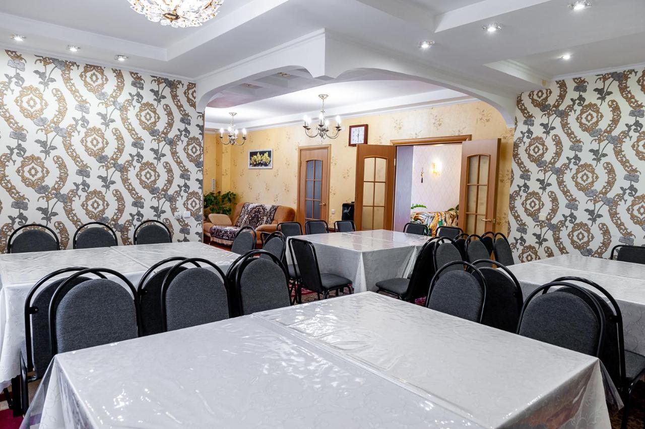 Hostel Astana Extérieur photo