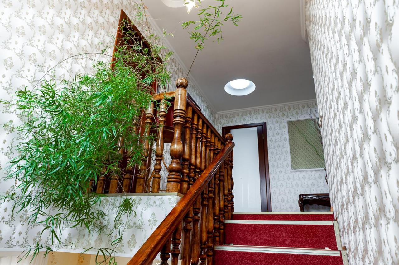 Hostel Astana Extérieur photo