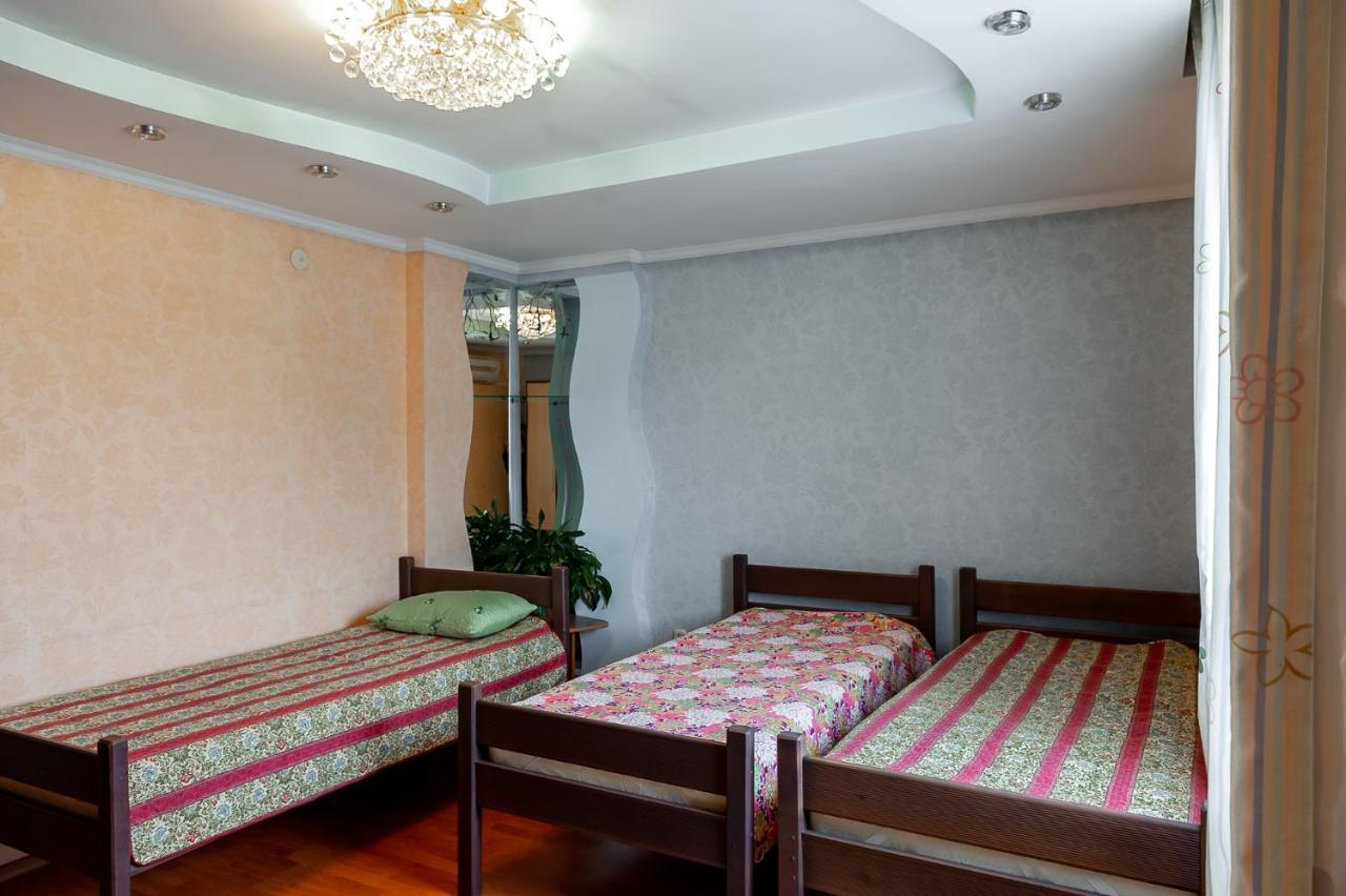 Hostel Astana Extérieur photo